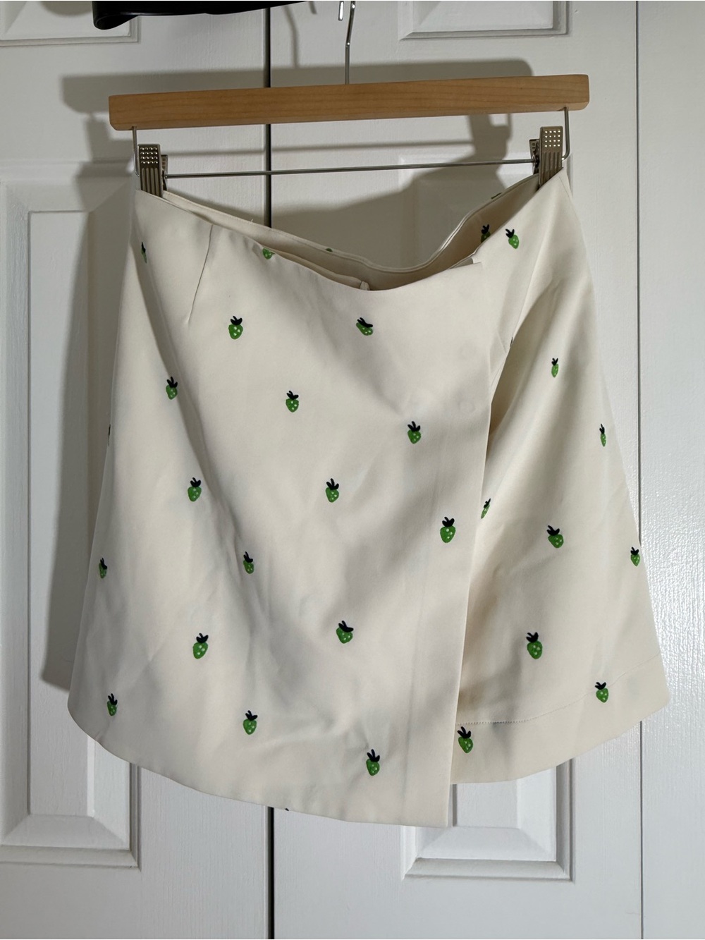 Tory Burch Cream A-Line Skirt with Green Embroidered Accents - Picture 1 of 8